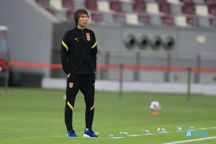 美女露尿口